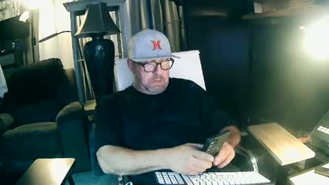Snapshot of wantitbutyoucanthaveit chatting on 26, 6, 2026 inittogetitin online show from 26, 6, 2026