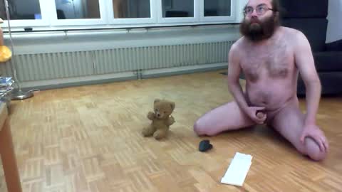 wantsahug online show from 19, 11, 2025