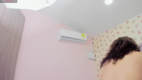Snapshot of watson_crystal00 chatting on 28, 6, 2026 Milf Latina online show from 28, 6, 2026