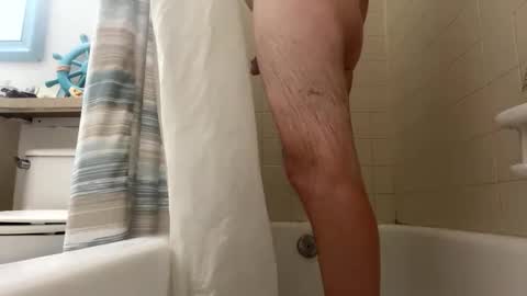 Snapshot of waynedangle chatting on 14, 11, 2025 Mike Hunt online show from 14, 11, 2025