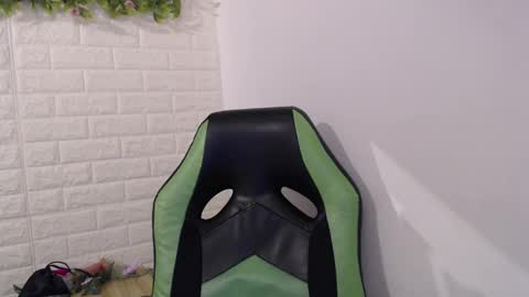 Trixie 3 online show from 10, 3, 2025