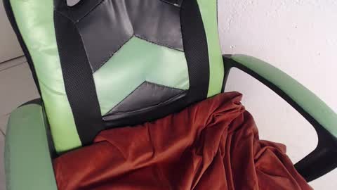 Trixie 3 online show from 25, 11, 2025