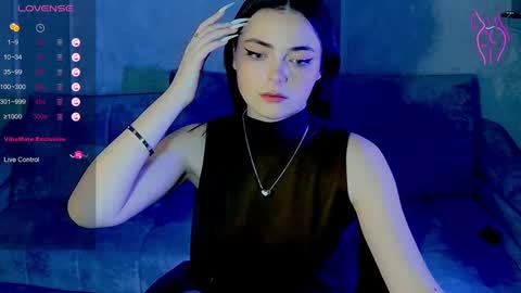 Snapshot of weareyoursun chatting on 8, 3, 2025 Alice online show from 8, 3, 2025