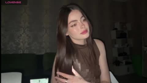 Snapshot of weareyoursun chatting on 24, 7, 2026 Alice online show from 24, 7, 2026