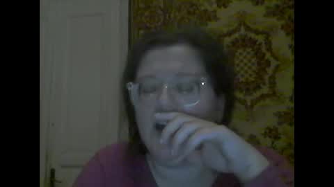 Snapshot of webgirl2 chatting on 15, 10, 2025 Marina online show from 15, 10, 2025