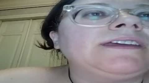 Snapshot of webgirl2 chatting on 25, 6, 2026 Marina online show from 25, 6, 2026