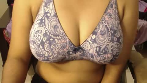Snapshot of webshowxxx chatting on 25, 6, 2026 mina online show from 25, 6, 2026