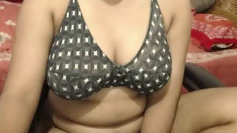 Snapshot of webshowxxx chatting on 8, 7, 2026 mina online show from 8, 7, 2026