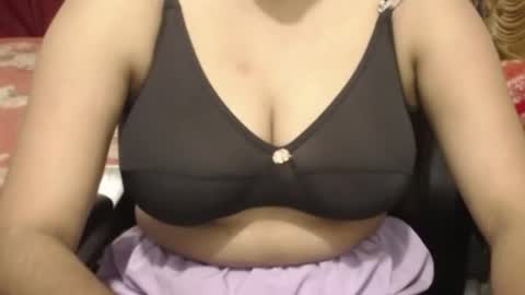 Snapshot of webshowxxx chatting on 27, 7, 2026 mina online show from 27, 7, 2026