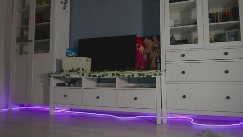 Snapshot of weed_princesss chatting on 6, 12, 2024  moon  online show from 6, 12, 2024