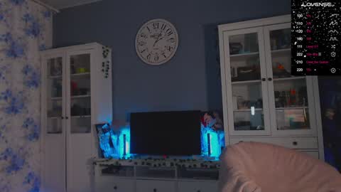 Snapshot of weed_princesss chatting on 7, 1, 2025  moon  online show from 7, 1, 2025