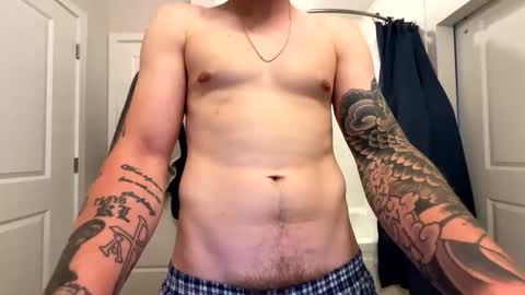 Snapshot of weeklymarz97 chatting on 26, 10, 2025 weeklymarz97 online show from 26, 10, 2025