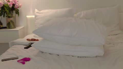 Snapshot of wellicaren chatting on 22, 1, 2025 CAREN online show from 22, 1, 2025