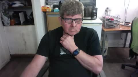 Snapshot of weloveafatcock chatting on 18, 5, 2026 weloveafatcock online show from 18, 5, 2026