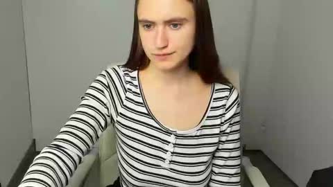 Snapshot of wendy_say_ chatting on 19, 11, 2025 Wendy online show from 19, 11, 2025