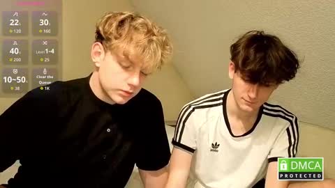 Snapshot of wesides chatting on 17, 11, 2025 Dima and Alex online show from 17, 11, 2025