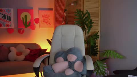 Snapshot of wesleegray chatting on 4, 5, 2026 little girl who is always rightLisa online show from 4, 5, 2026