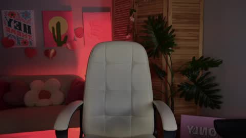 Snapshot of wesleegray chatting on 12, 5, 2026 little girl who is always rightLisa online show from 12, 5, 2026