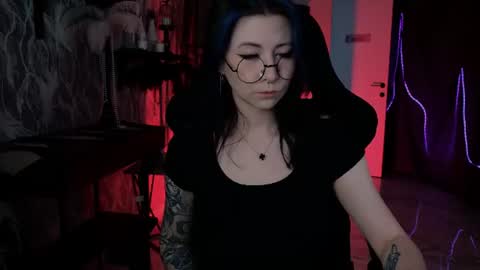 little girl who is always rightLisa online show from 17, 6, 2026