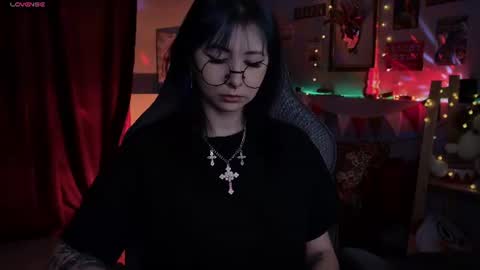 little girl who is always rightLisa online show from 11, 7, 2026