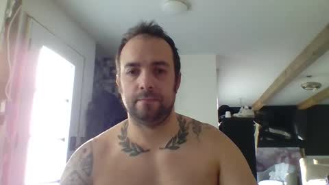 Snapshot of westaco12 chatting on 6, 11, 2025 westaco12 online show from 6, 11, 2025