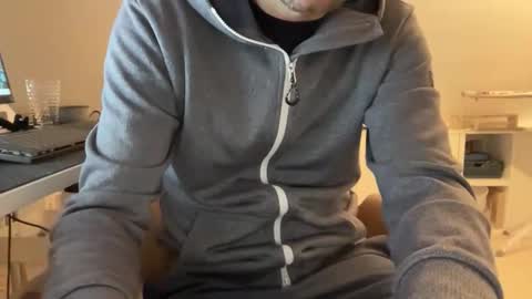 Snapshot of wet_adidasboy chatting on 22, 9, 2025 wet_adidasboy online show from 22, 9, 2025