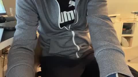 Snapshot of wet_adidasboy chatting on 7, 10, 2025 wet_adidasboy online show from 7, 10, 2025