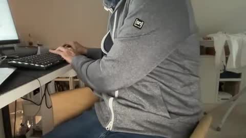 Snapshot of wet_adidasboy chatting on 25, 11, 2025 wet_adidasboy online show from 25, 11, 2025