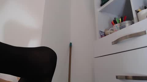 Diva online show from 20, 2, 2025