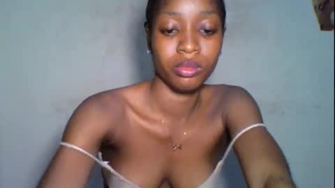 Snapshot of wet_pussy200 chatting on 25, 10, 2025 Bella online show from 25, 10, 2025