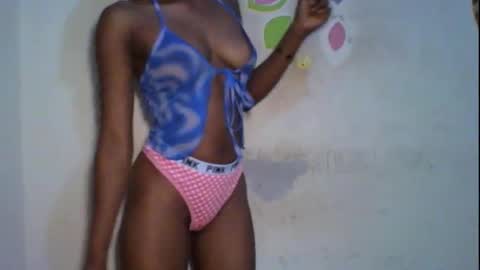 Snapshot of wet_pussy200 chatting on 31, 10, 2025 Bella online show from 31, 10, 2025