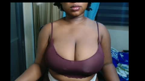 Snapshot of wet_xxpussy55 chatting on 4, 7, 2026 Sonia online show from 4, 7, 2026