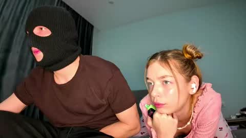 Snapshot of wetmafia chatting on 25, 4, 2026 Asya Mark online show from 25, 4, 2026