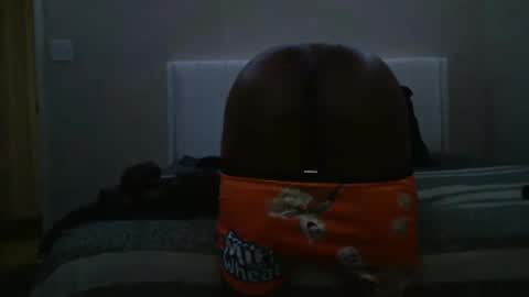 Snapshot of wetwildbigdick305 chatting on 21, 1, 2025 wetwildbigdick305 online show from 21, 1, 2025