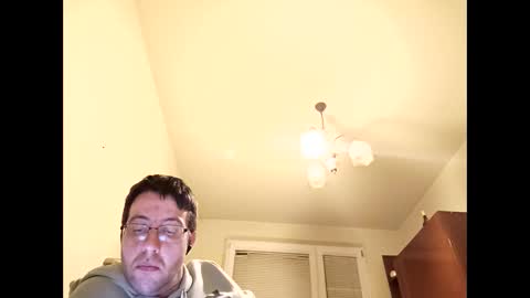 Snapshot of whatwouldyouliketosee chatting on 6, 1, 2025 stoffy online show from 6, 1, 2025