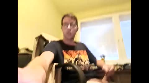 Snapshot of whatwouldyouliketosee chatting on 7, 10, 2025 stoffy online show from 7, 10, 2025