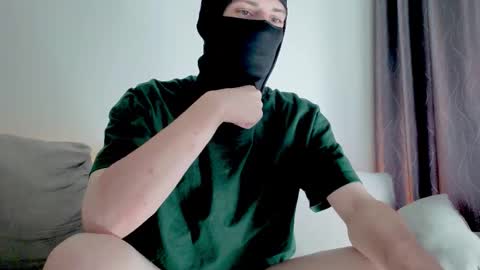 whispero_o online show from 6, 10, 2025