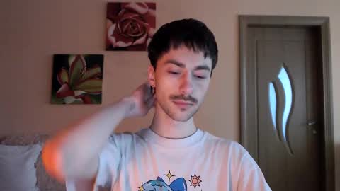 Snapshot of white_sport chatting on 7, 1, 2026 Tom online show from 7, 1, 2026