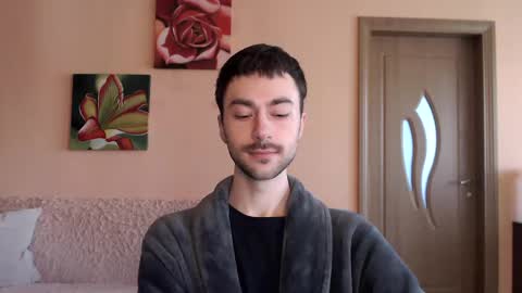 Tom online show from 25, 4, 2026
