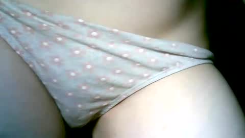 Snapshot of whiteapsara chatting on 19, 2, 2025 Love online show from 19, 2, 2025