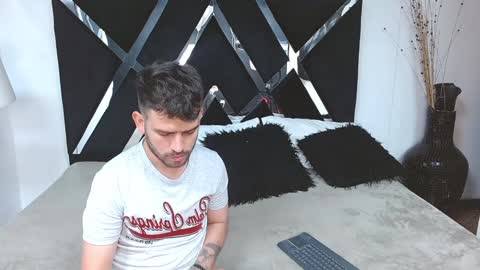 Dylan white online show from 5, 2, 2025