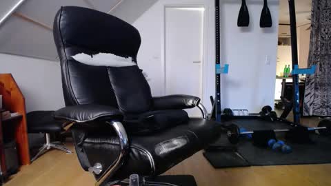 whiterabbit_86 online show from 6, 2, 2026