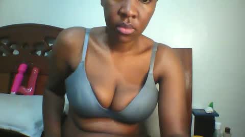 Snapshot of whitney_ly chatting on 11, 6, 2026 whitney_ly online show from 11, 6, 2026