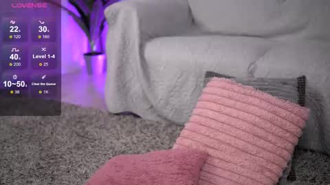 whitneyandrews online show from 14, 10, 2025