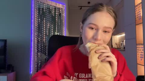 Alisa online show from 6, 1, 2025