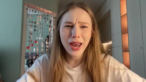 Alisa online show from 9, 3, 2025