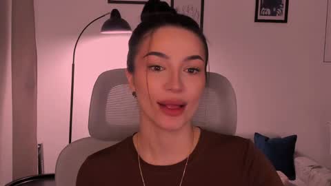 whoislulu online show from 10, 4, 2026