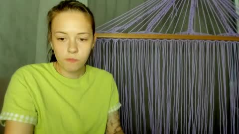 Snapshot of why_again_me chatting on 18, 5, 2026 Veronica online show from 18, 5, 2026