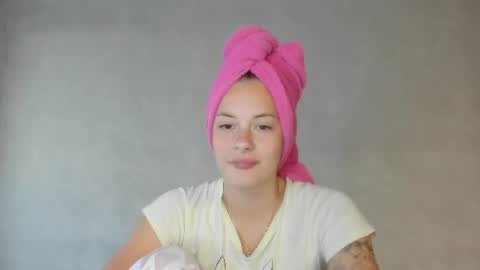 Snapshot of why_again_me chatting on 8, 7, 2026 Veronica online show from 8, 7, 2026