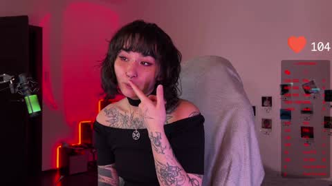 iggy iggz online show from 12, 1, 2025